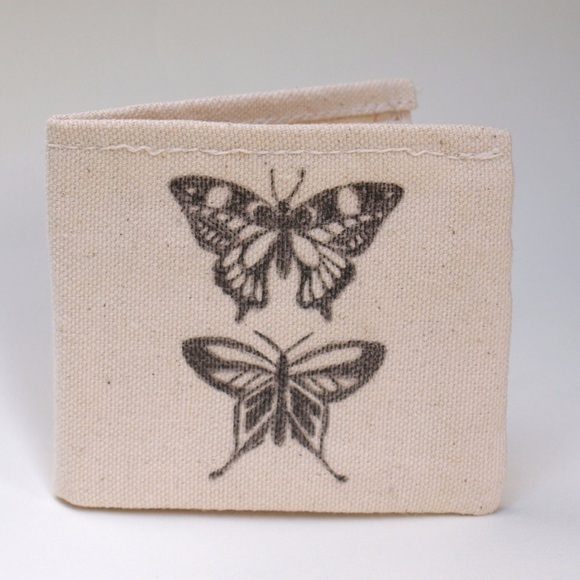 Bifold wallet with hand drawn butterflies small - Picture 1 of 5